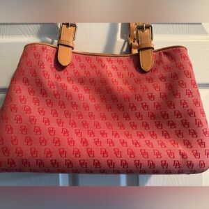 Dooney & Bourke Tote